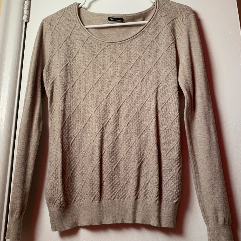 Sweater - Picture 2 of 5
